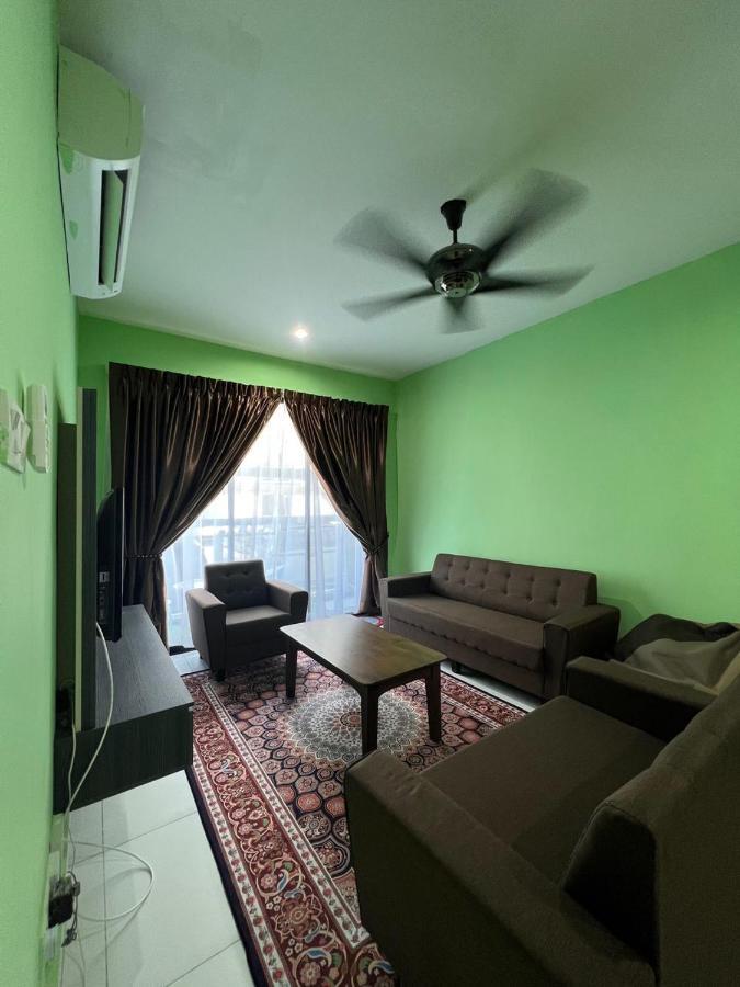 Faiz Homestay 古晋 外观 照片